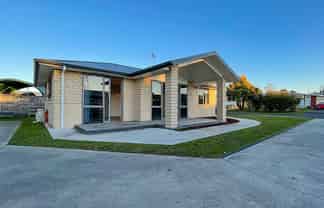 10 Oxford Street,, Tirau