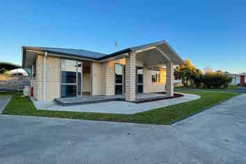 10 Oxford Street,, Tirau