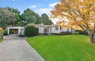 12 Mountbatten Place, Papakura