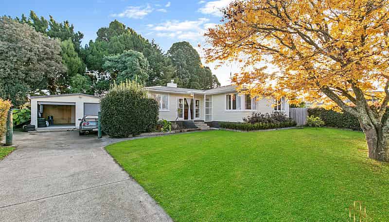 12 Mountbatten Place, Papakura