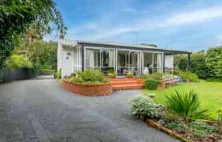 48 Field Way, Waikanae Beach