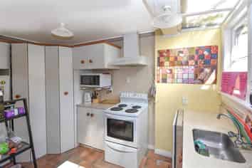 38 Heriot Row, North Dunedin