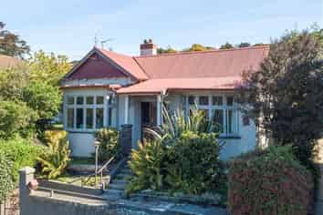 38 Heriot Row, North Dunedin
