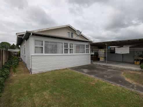 19 Enderley Avenue, Enderley