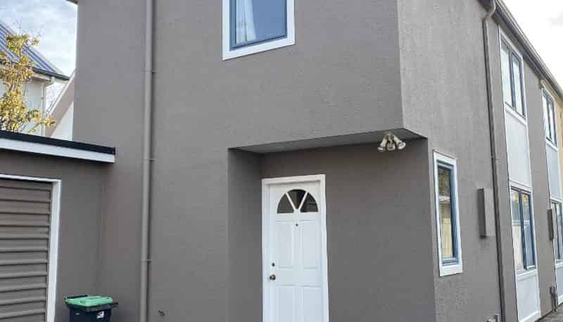 2/359 Hereford Street, Linwood