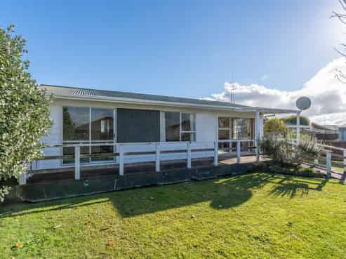 12A Leslie Place, Deanwell