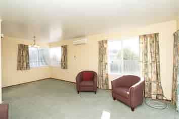 12A Leslie Place, Deanwell