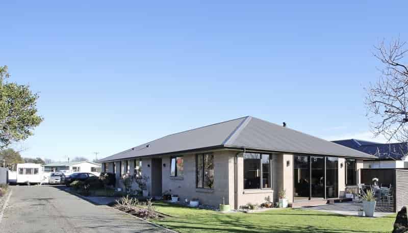 38 Kirkbride Street, Wallacetown