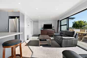 29 Gledstane Road, Stanmore Bay