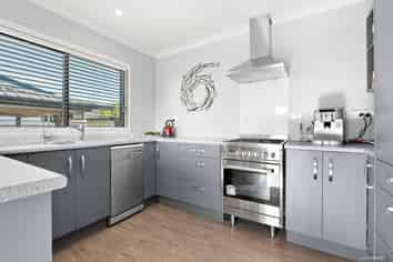 29 Gledstane Road, Stanmore Bay