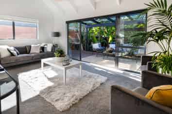 5/10 Taiere Terrace, Onehunga