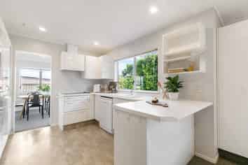2/3 Calypso Place, Rothesay Bay