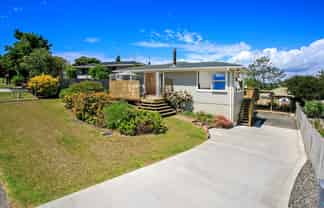 25 Juniper Road, Sunnynook