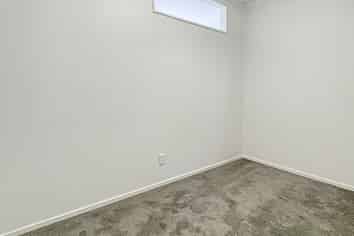 69K Woodward Road, Mount Albert