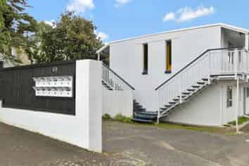 69K Woodward Road, Mount Albert