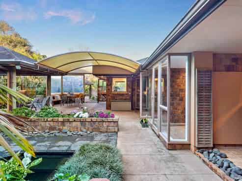 46 Attwood Road, Paremoremo