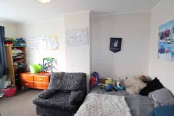 9 - 11 Hamilton Street, Pahiatua