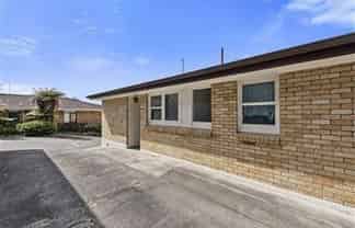 63A Sixth Avenue, Avenues