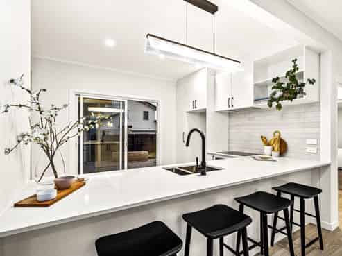 403 West Coast Road, Glen Eden