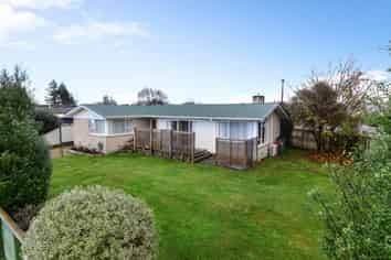 2 Margaret Place, Deanwell