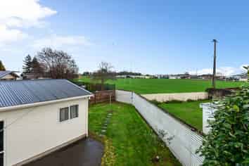 2 Margaret Place, Deanwell