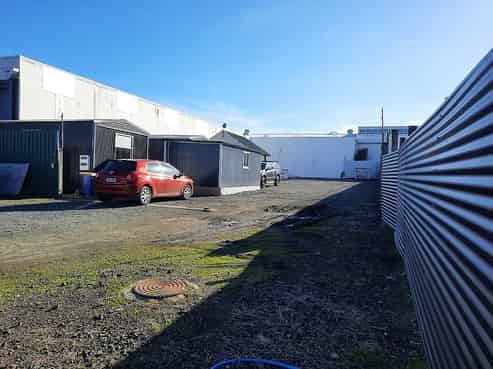 LIGHT INDUSTRIAL FREEHOLD LAND