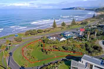 Lot 2, Sirrah Street, Okitu