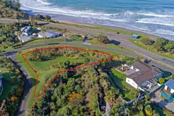 Lot 2, Sirrah Street, Okitu