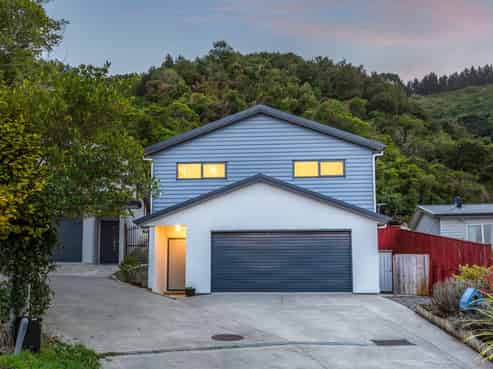 62 Peterhouse Street, Tawa