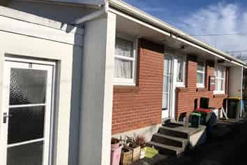 2/12 Nixon Street, Hamilton East