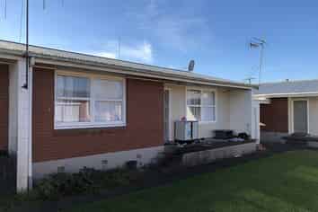 2/12 Nixon Street, Hamilton East