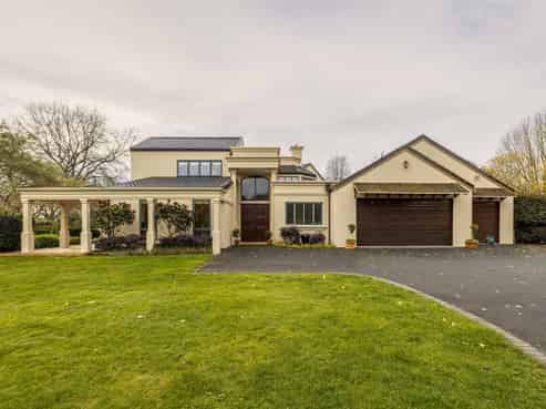 203 Athlone Drive, Cambridge