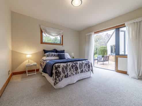 203 Athlone Drive, Cambridge