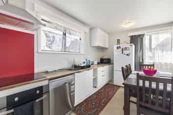 17 Thompson Terrace, Manurewa