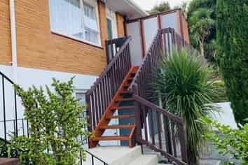 2/16 Windermere Crescent, Blockhouse Bay