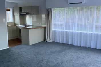 2/16 Windermere Crescent, Blockhouse Bay