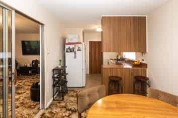 22 Greenhaven Drive, Burwood