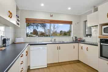 63 Carlyle Street, Cambridge