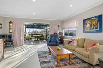 63 Carlyle Street, Cambridge