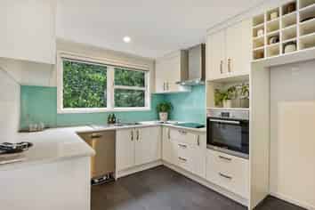 176 Ti Rakau Drive, Pakuranga Heights