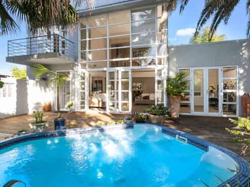 2/236 Beach Road, Campbells Bay