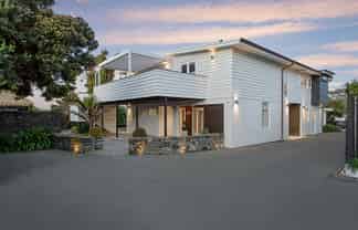 9 Beachville Road, Redcliffs