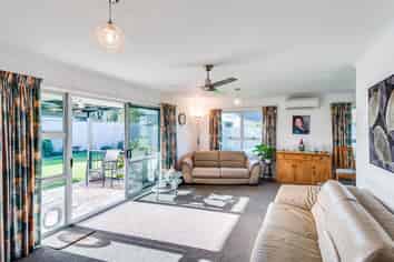 4 Wharerangi Road, Tamatea