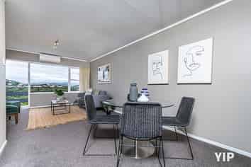 1/29 Winston Street, Crofton Downs