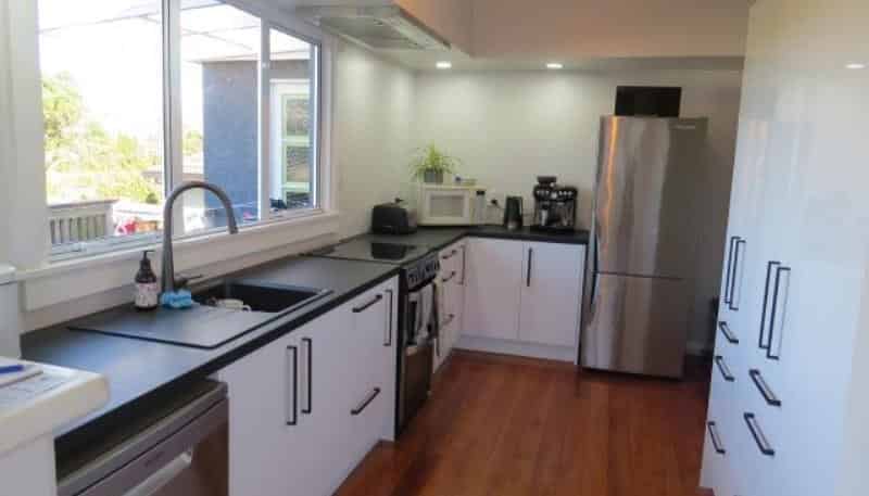 8 Warangi Street, Strandon