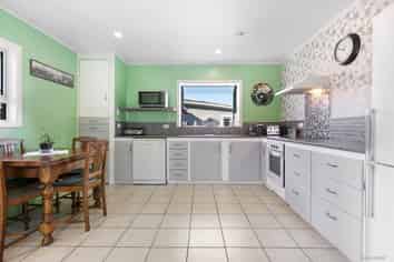 19 Durham Street, Te Atatu Peninsula