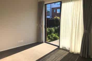 16 Uku Lane, Hobsonville