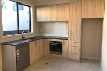 16 Uku Lane, Hobsonville