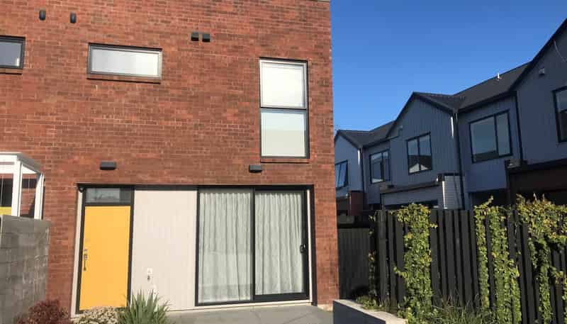 16 Uku Lane, Hobsonville