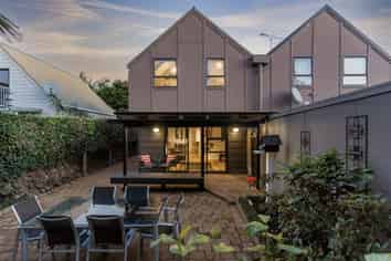 5/11 Patterson Street, Sandringham